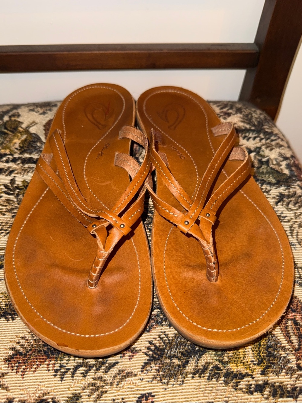 Olukai U’i Leather Flip Flop Sandals Womens 8 Sahara Brown Comfort Beach Thong - Picture 3 of 10